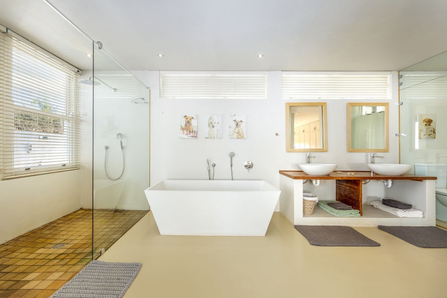 5 Bedroom Property for Sale in Stellenbosch Farms Western Cape
